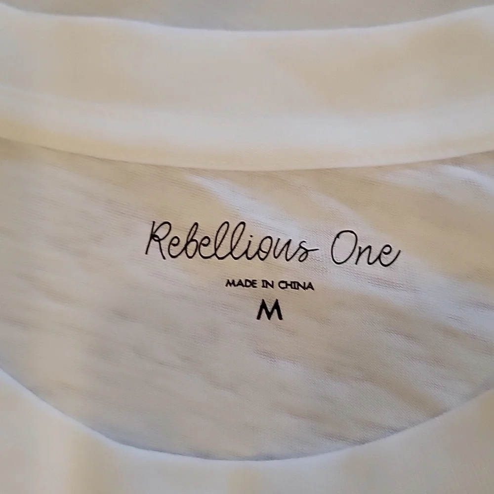 Bundle Rebellious One Tshirts Tank Tops Casual Collection Size Medium - Picture 8 of 9